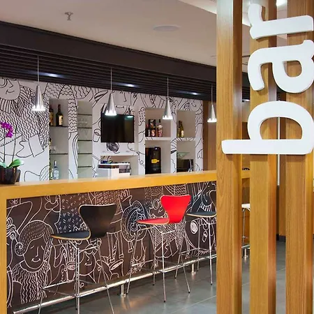 Ibis Cascavel 